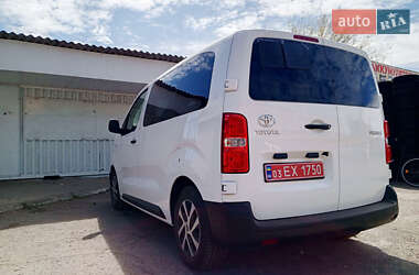 Мінівен Toyota Proace 2020 в 