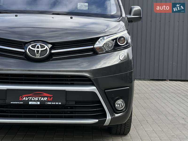 Мінівен Toyota Proace 2021 в Мукачевому