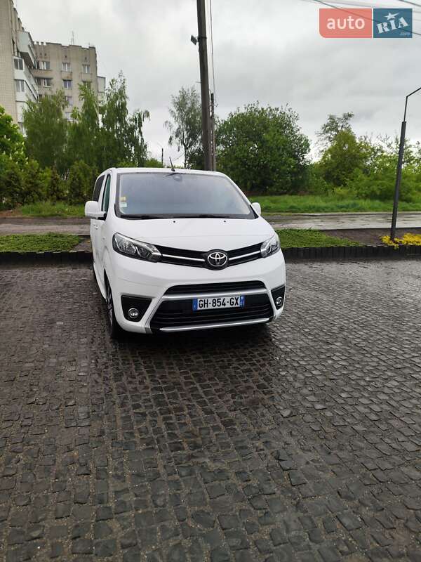 Другие грузовики Toyota Proace 2022 в 