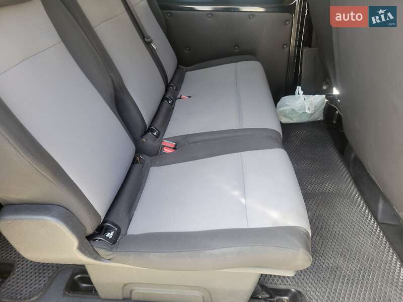 Мінівен Toyota Proace 2019 в Одесі фото 27 Мінівен Toyota Proace 2019 в Одесі