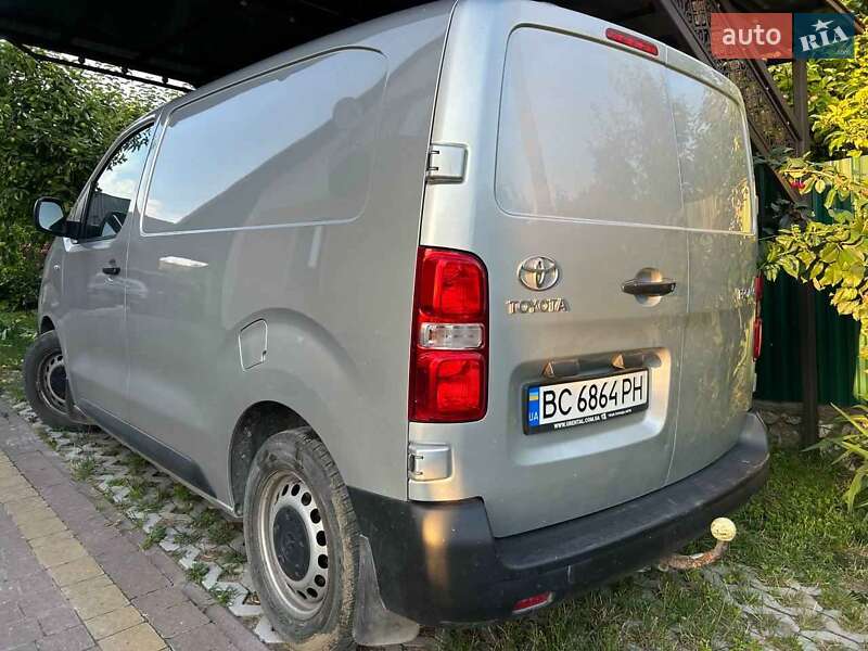 Грузовой фургон Toyota Proace 2018 в Тернополе
