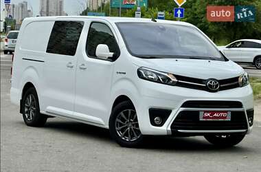 Вантажний фургон Toyota Proace 2021 в Кривому Розі