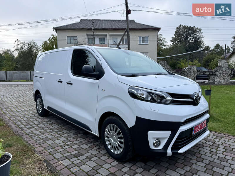 Грузовой фургон Toyota Proace 2023 в Калуше