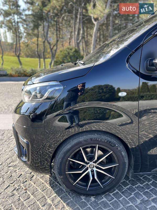 Мінівен Toyota Proace 2017 в Дніпрі фото 30 Мінівен Toyota Proace 2017 в Дніпрі