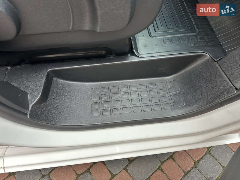 Минивэн Toyota Proace 2021 в Ивано-Франковске фото 144 Минивэн Toyota Proace 2021 в Ивано-Франковске