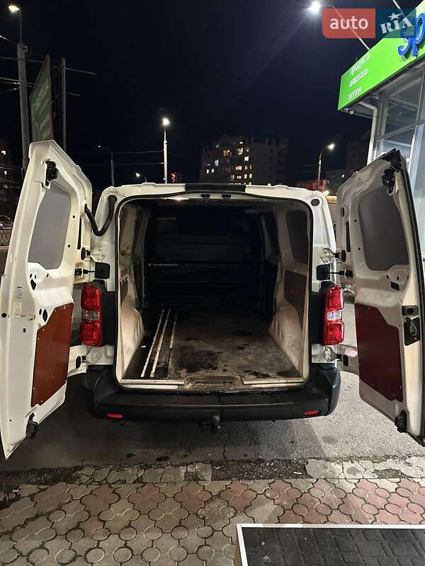 Вантажний фургон Toyota Proace 2020 в Рівному