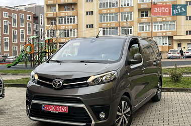 Микроавтобус грузовой (до 3,5т) Toyota Proace 2018 в Черновцах