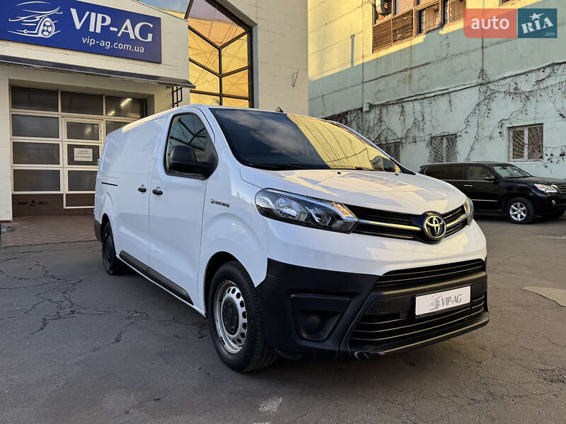 Toyota Proace 2021