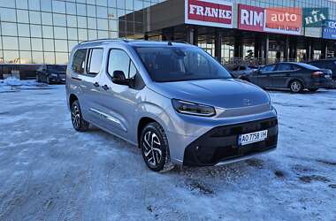 Мінівен Toyota Proace 2025 в Києві