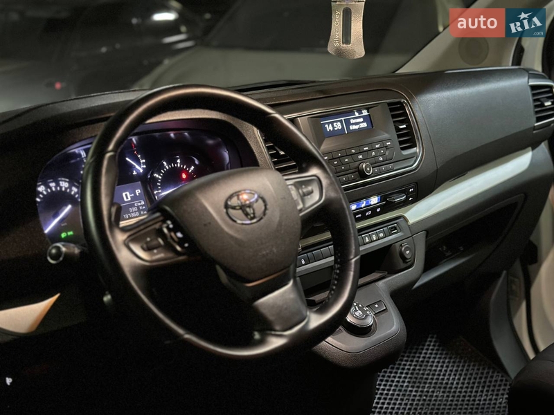 Мінівен Toyota Proace 2019 в Дніпрі