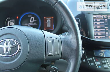 Позашляховик / Кросовер Toyota RAV4 EV 2013 в 