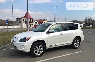Позашляховик / Кросовер Toyota RAV4 EV 2012 в 