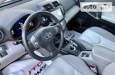 Внедорожник / Кроссовер Toyota RAV4 EV 2014 в Киеве