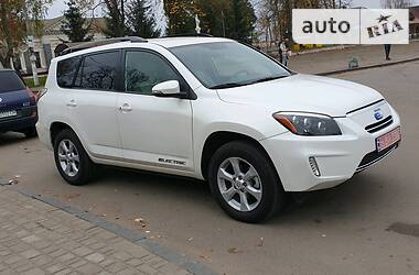 Внедорожник / Кроссовер Toyota RAV4 EV 2014 в Дубно