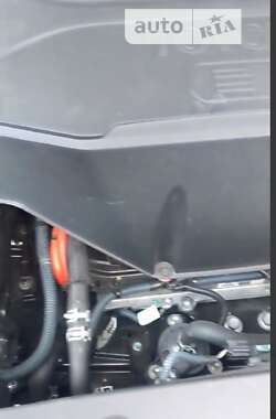 Внедорожник / Кроссовер Toyota RAV4 EV 2014 в Ирпене