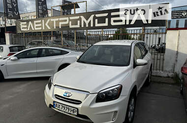 Внедорожник / Кроссовер Toyota RAV4 EV 2013 в Киеве