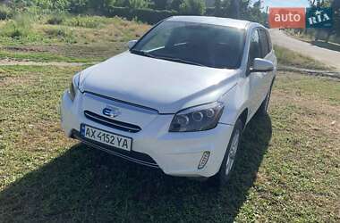 Внедорожник / Кроссовер Toyota RAV4 EV 2013 в Харькове