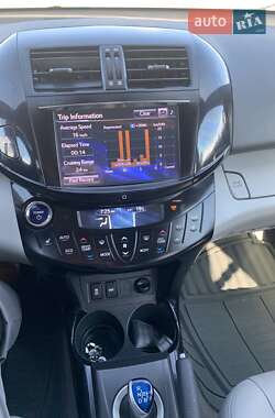 Внедорожник / Кроссовер Toyota RAV4 EV 2013 в Харькове