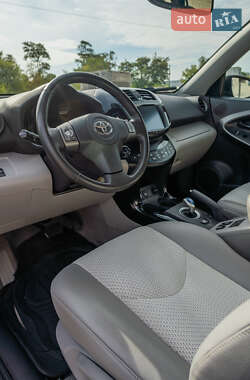Внедорожник / Кроссовер Toyota RAV4 EV 2014 в 