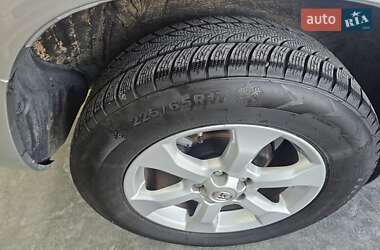 Внедорожник / Кроссовер Toyota RAV4 EV 2014 в 