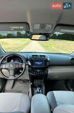 Позашляховик / Кросовер Toyota RAV4 EV 2014 в Києві