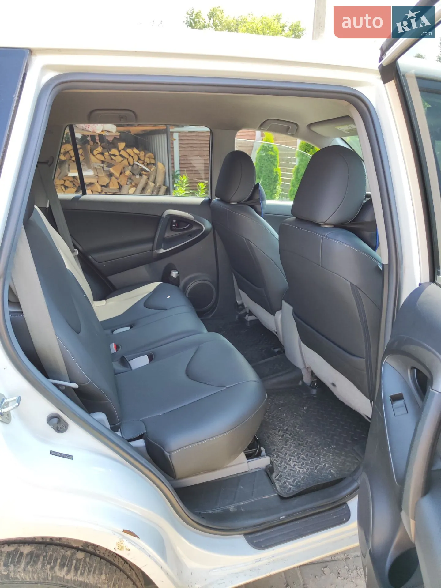 2014 Toyota RAV 4 - фото 1