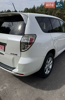 Внедорожник / Кроссовер Toyota RAV4 EV 2013 в 