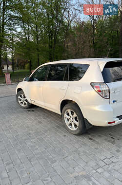 Позашляховик / Кросовер Toyota RAV4 EV 2014 в 