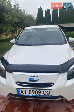 Внедорожник / Кроссовер Toyota RAV4 EV 2014 в 
