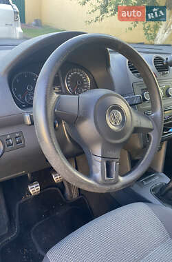 Внедорожник / Кроссовер Toyota RAV4 EV 2014 в 