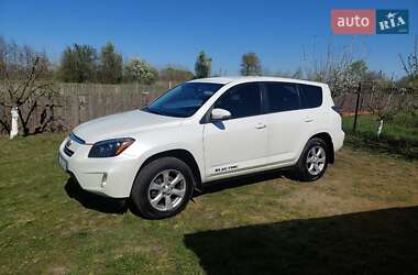 Внедорожник / Кроссовер Toyota RAV4 EV 2014 в Киеве