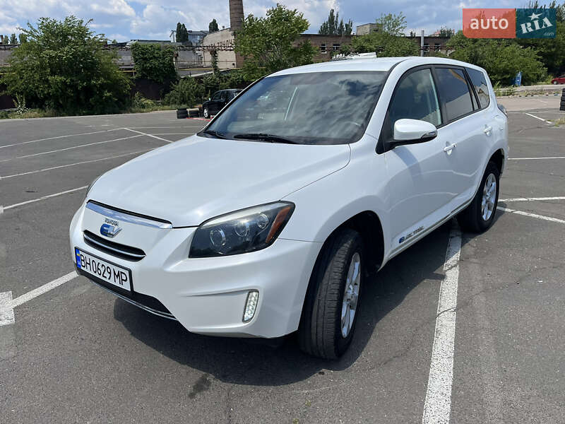 Внедорожник / Кроссовер Toyota RAV4 EV 2013 в Одессе фото 2 Внедорожник / Кроссовер Toyota RAV4 EV 2013 в Одессе