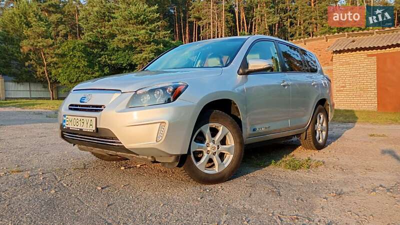 Позашляховик / Кросовер Toyota RAV4 EV 2012 в Києві