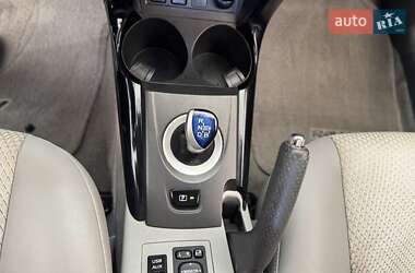 Внедорожник / Кроссовер Toyota RAV4 EV 2013 в 