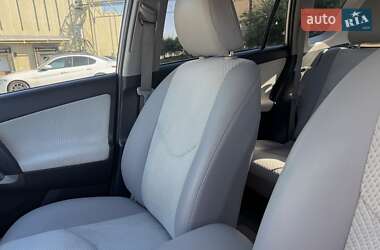Внедорожник / Кроссовер Toyota RAV4 EV 2013 в 