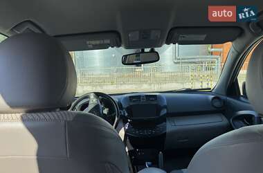 Внедорожник / Кроссовер Toyota RAV4 EV 2013 в 