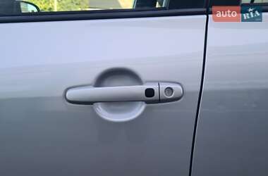 Внедорожник / Кроссовер Toyota RAV4 EV 2014 в 