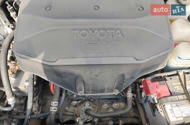 Внедорожник / Кроссовер Toyota RAV4 EV 2012 в 
