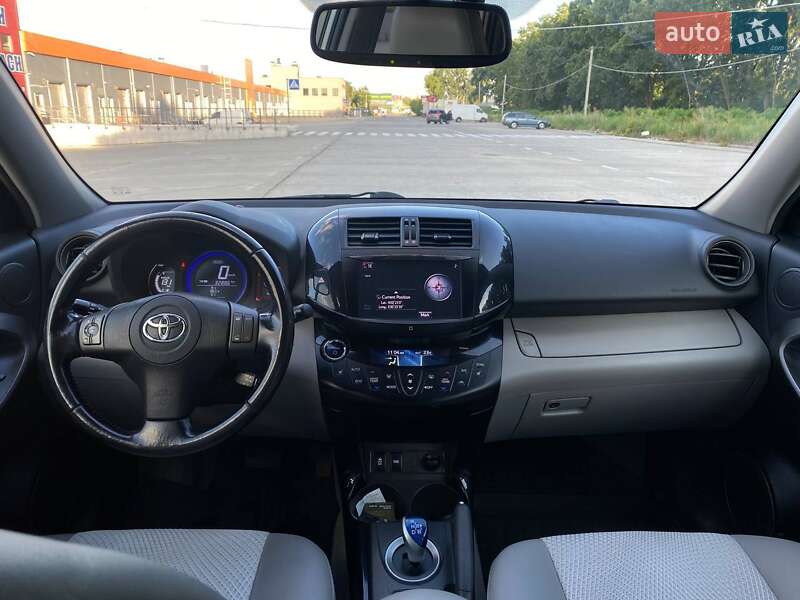 Внедорожник / Кроссовер Toyota RAV4 EV 2012 в Киеве