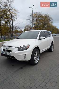 Внедорожник / Кроссовер Toyota RAV4 EV 2014 в Одессе