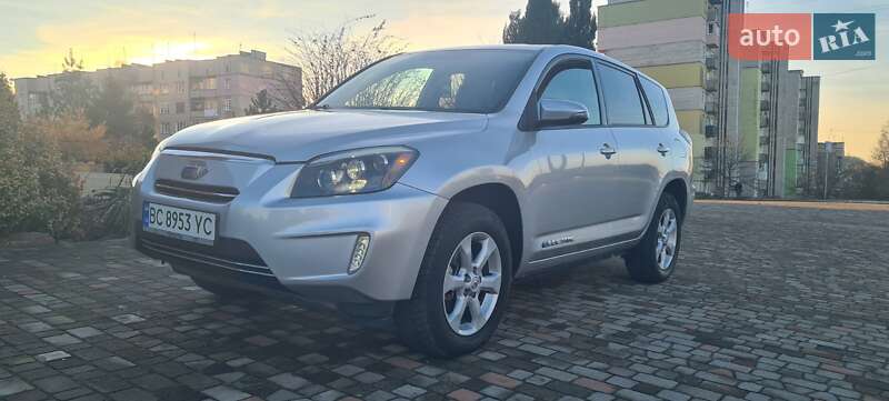 Позашляховик / Кросовер Toyota RAV4 EV 2014 в Нововолинську фото 28 Позашляховик / Кросовер Toyota RAV4 EV 2014 в Нововолинську