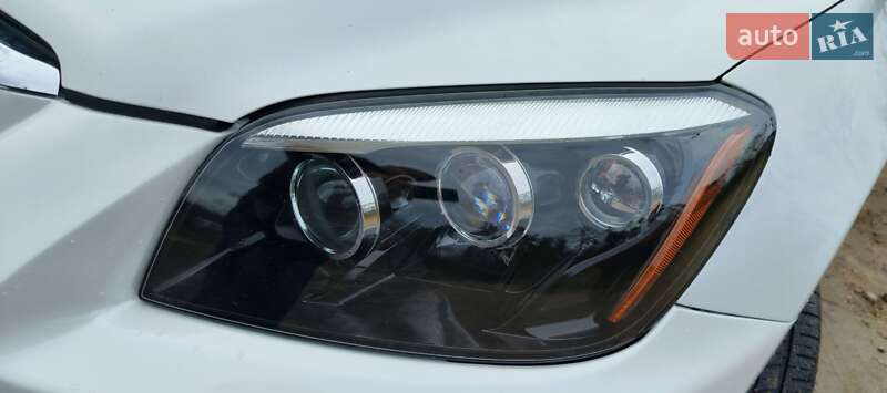 Внедорожник / Кроссовер Toyota RAV4 EV 2013 в Житомире