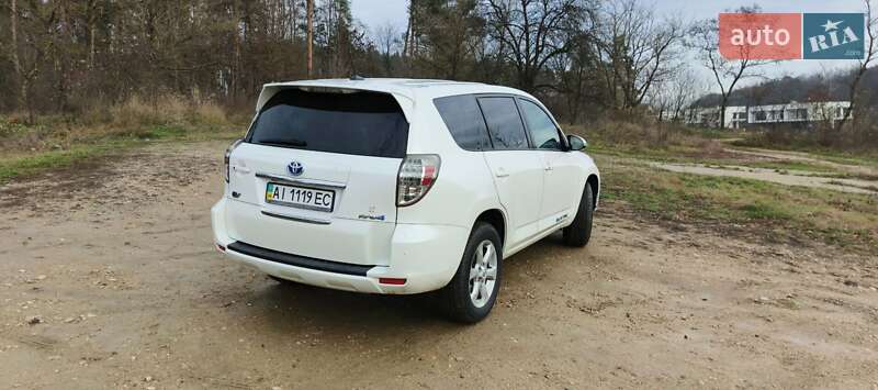 Внедорожник / Кроссовер Toyota RAV4 EV 2013 в Житомире