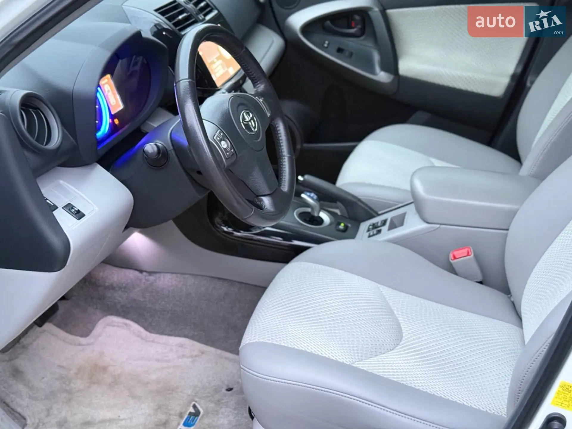 2014 Toyota RAV 4 - мініатюра 14