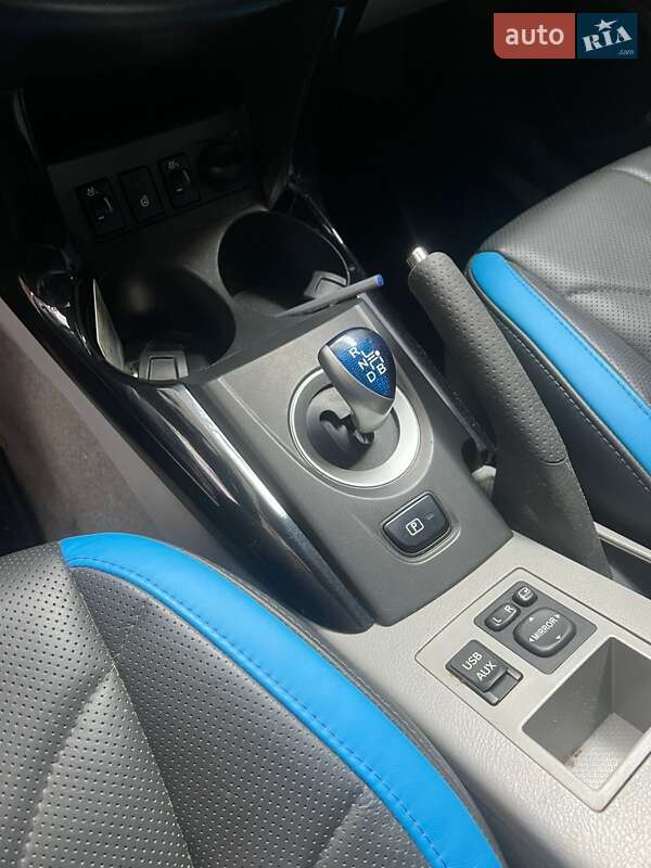 Внедорожник / Кроссовер Toyota RAV4 EV 2013 в Белой Церкви