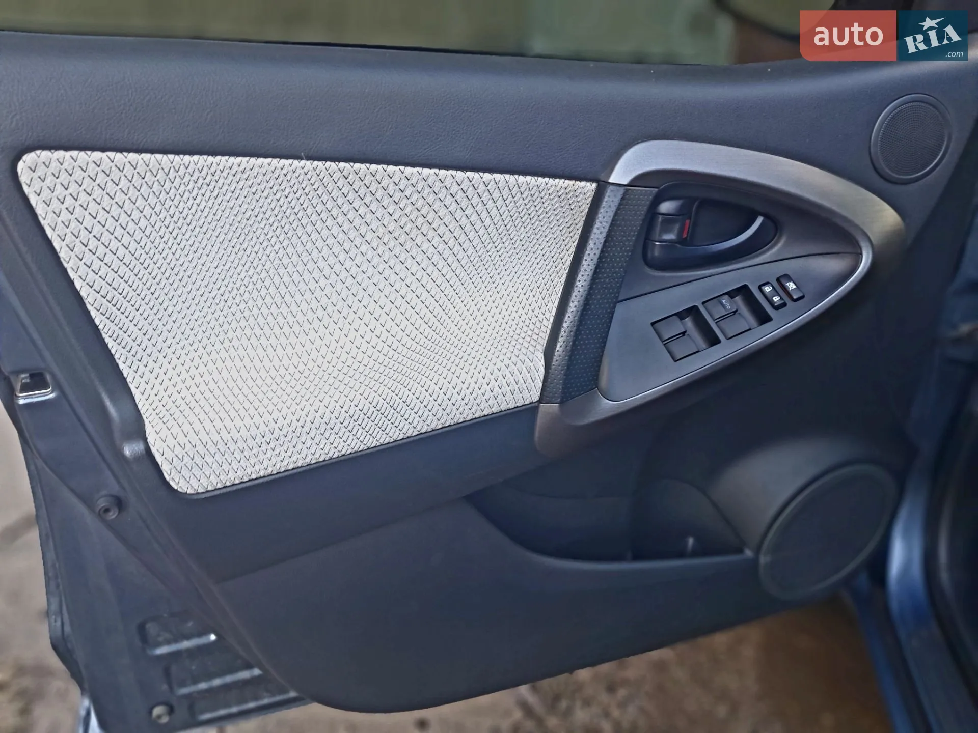 2012 Toyota RAV 4 - мініатюра 24