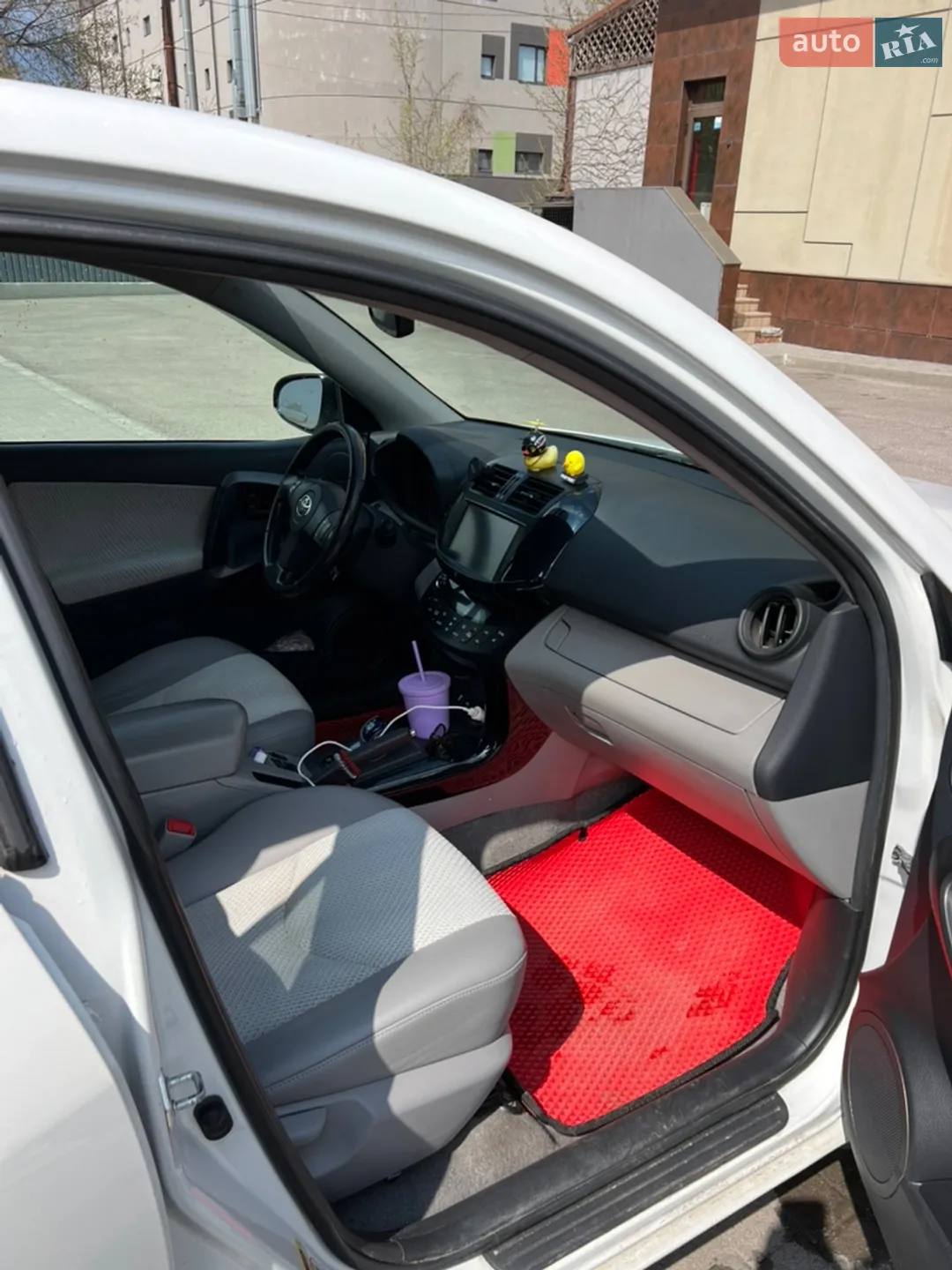 2014 Toyota RAV 4 - мініатюра 9