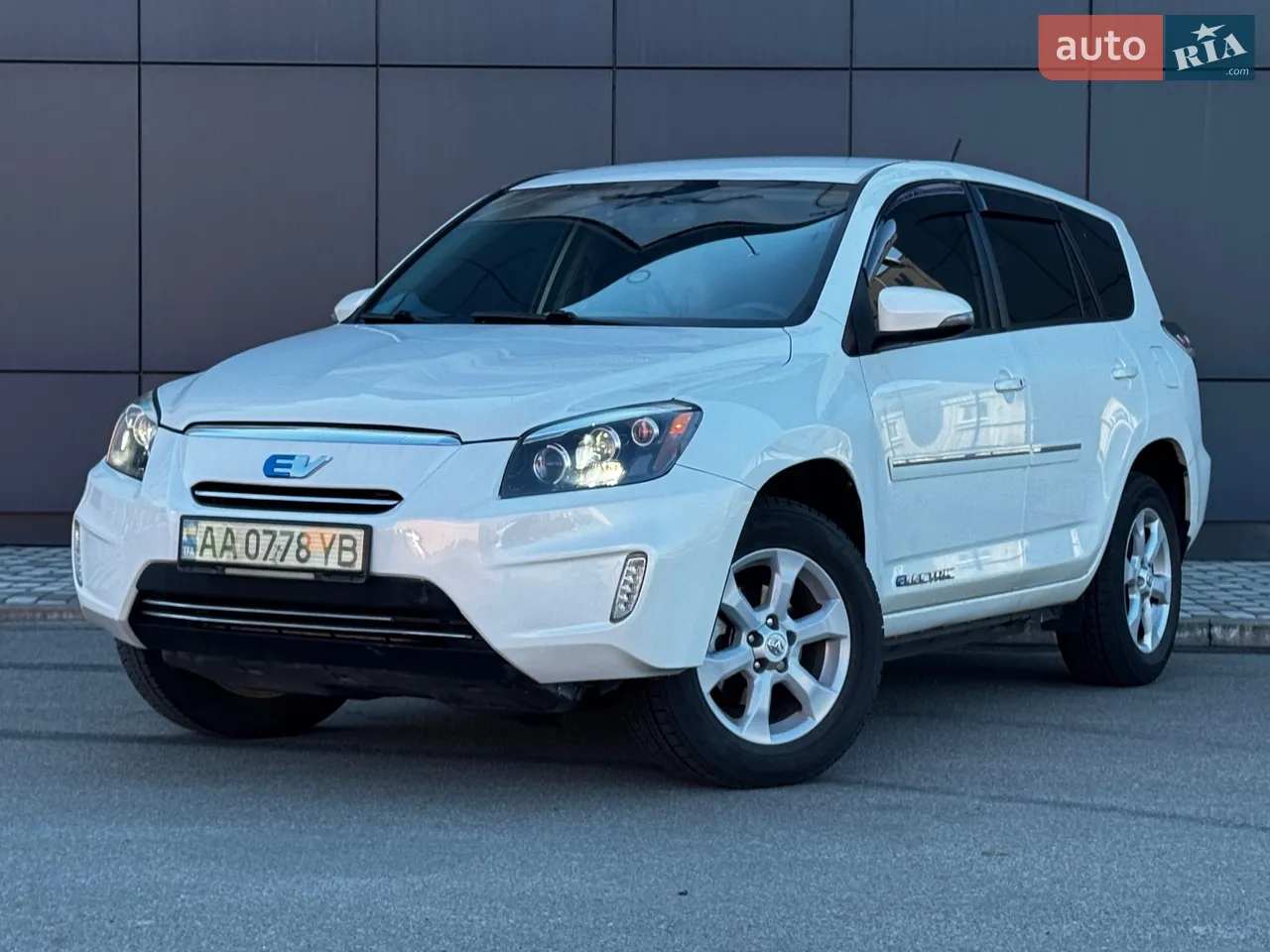 2014 Toyota RAV 4 - мініатюра 15