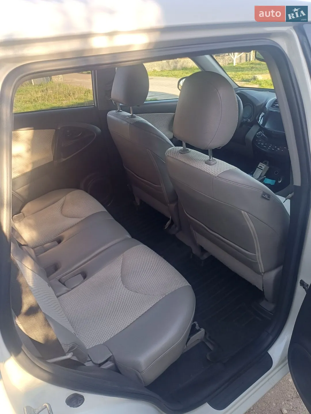 2013 Toyota RAV 4 - мініатюра 13