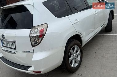 Позашляховик / Кросовер Toyota RAV4 EV 2014 в Вінниці